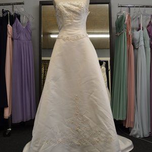 St. Tropez Wedding Dress NWT
